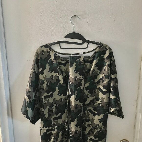 Women's NY & Co. Green Camo Short Sleeve Dress w/belt - Size XXL (NWT) - Picture 2 of 5